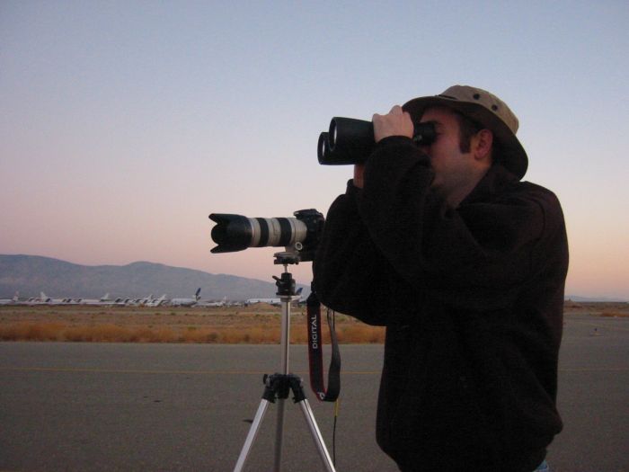 [url=http://www.pro-photography.net]Mike[/url] getting a close up look at the crowds